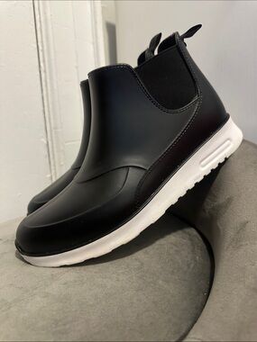 Capelli of New York Black Slip-On Rain Boot -Women